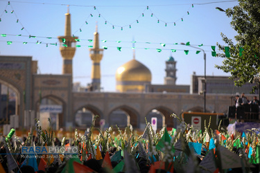 گلباران حرم مطهر رضوی در سالروز ولادت حضرت معصومه‎ (سلام الله علیها)