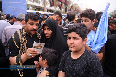 حضور میلیونی زائران حضرت اباعبد الله الحسین در کربلا