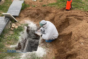 دفن اموات کرونایی توسط طلاب جهادی