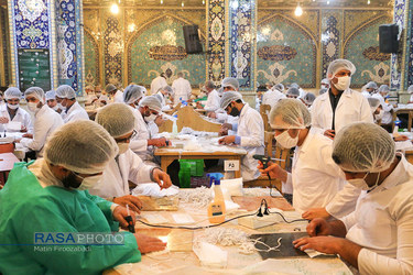 کارگاه جهادی تولید ماسک در حسینیه بنی فاطمه اصفهان