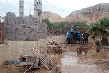 امداد رسانی بسیج در روستاهای سیل زده استان کرمان