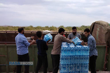 امداد رسانی بسیج در روستاهای سیل زده استان کرمان