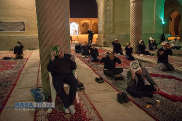 احیای شب بیست و یکم ماه مبارک رمضان در شیراز