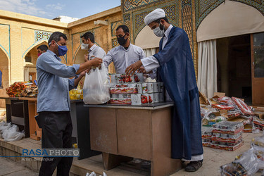 لبیک طلاب حوزه علمیه منصوریه شیراز‎ به فرمان مقام معظم رهبری