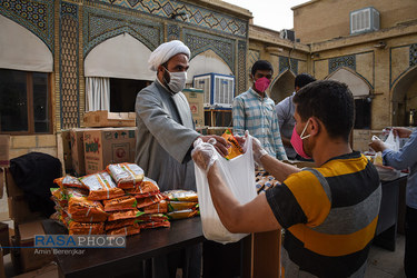 لبیک طلاب حوزه علمیه منصوریه شیراز‎ به فرمان مقام معظم رهبری