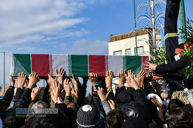 قم | تشییع شهید گمنام دفاع مقدس در روز شهادت حضرت زهرا (س)