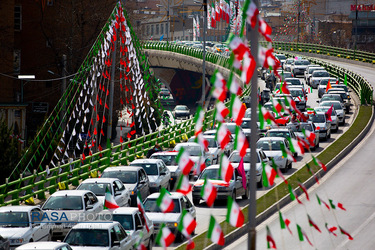 راهپیمایی مردم همدان در یوم الله ۲۲ بهمن