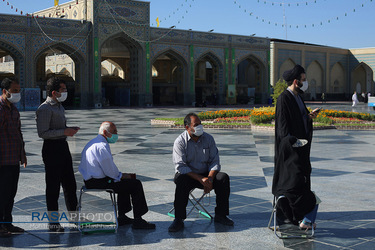 مشارکت زائران و مجاوران حرم مطهر رضوی در انتخابات ۱۴۰۰