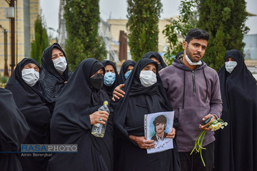 آیین استقبال از پیکر ۹ شهید دوران دفاع مقدس در شیراز‎‎