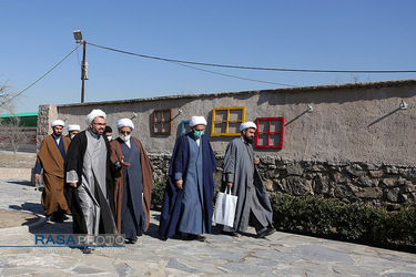 نشست هم اندیشی برگزار کنندگان جشن‌های زیر سایه خورشید با مدیران مدارس علمیه مشهد‎‎