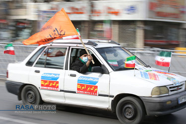 راهپیمایی خودرویی ۲۲ بهمن در مشهد مقدس