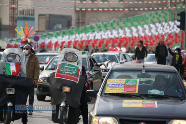 راهپیمایی خودرویی ۲۲ بهمن در مشهد مقدس