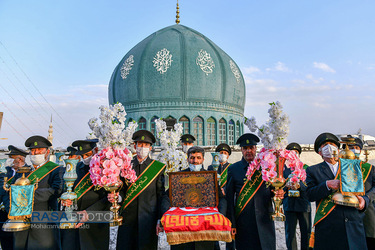 مراسم تعویض پرچم مسجد مقدس جمکران در آستانه نیمه شعبان