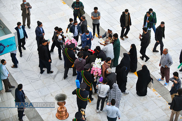 مراسم تعویض پرچم مسجد مقدس جمکران در آستانه نیمه شعبان