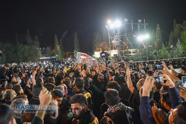 وداع با پیکر شهید بی سر مدافع حرم، عبد الله اسکندری در هیئت رهپویان وصال شیراز
