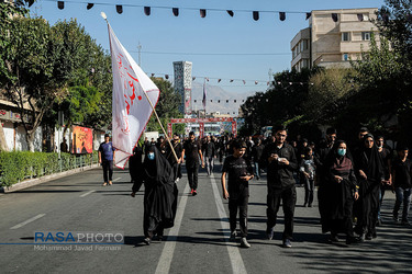 پیاده روی جاماندگان اربعین در تهران