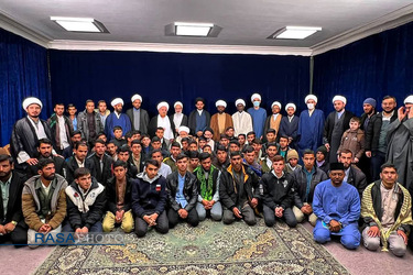 جشن عمامه‌گذاری تعدادی از طلاب حوزه علمیه قم با حضور آیت الله کریمی جهرمی