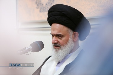 دیدار مدیرعامل و اعضای خبرگزاری رسا با رئیس جامعه مدرسین حوزه علمیه قم