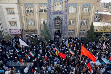 راهپیمایی طلاب قم در محکومیت حمله رژیم صهیونیستی به ملت مظلوم غزه