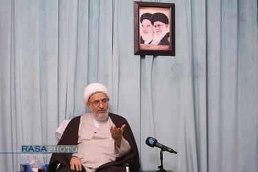 دیدار مدیرعامل و اعضای خبرگزاری رسا با آیت الله محسن اراکی