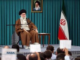 دیدار جمعی از خانواده‌های اعضای سپاه پاسدران با رهبر انقلاب اسلامی