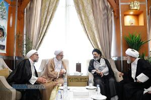 دیدار صمیمی نماینده ولی فقیه در امور حج و زیارت با حجاج ایرانی