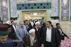 تشرف حضرت آیت‌الله جوادی آملی به حرم‌های مطهر حضرت اباعبدالله الحسین و حضرت ابوالفضل العباس (علیهما‌السلام)