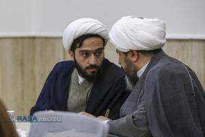 نشست هم‌اندیشی به مناسبت پیام آیت‌الله‌العظمی خامنه‌ای به همایش صدسالگی حوزه و روز جهانی ارتباطات