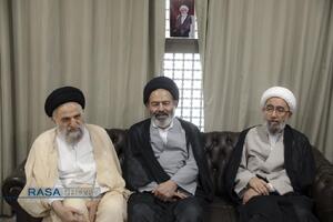 حضور نماینده ولی فقیه در سازمان حج و زیارت در دفاتر مراجع تقلید