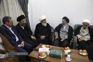 حضور نماینده ولی فقیه در سازمان حج و زیارت در دفاتر مراجع تقلید