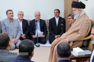 دیدار وزیر کشور و استانداران با رهبر معظم انقلاب