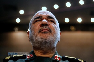 تصاویری از فرمانده شهید سپاه پاسداران انقلاب اسلامی سردار حسین سلامی