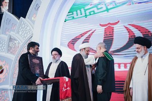 تصاویری از فرمانده شهید سپاه پاسداران انقلاب اسلامی سردار حسین سلامی