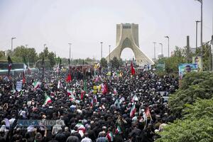 تشییع با شکوه و میلیونی شهدای اقتدار ملی در تهران