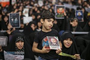 برگزاری مراسم بزرگداشت شهدای جنگ تحمیلی اخیر با حضور و سخنرانی رهبر معظم انقلاب