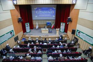 آیین رونمایی و آغاز برپایی جلسات درس اخلاق در مساجد استان قم با سخنرانی آیت الله شب زنده دار