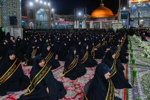 آیین شمعدان‌ در شام رحلت بانوی کرامت (س)