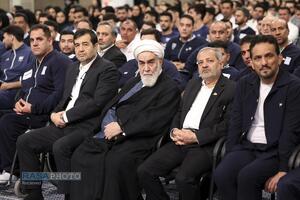 دیدار قهرمانان و مدال‌آوران ورزشی و المپیادهای علمی جهانی با رهبر انقلاب