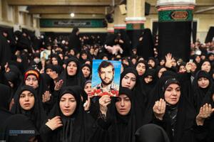 دومین شب مراسم عزاداری ایام شهادت حضرت فاطمةالزهرا (سلام‌الله‌علیها) در حسینیه امام خمینی (ره)