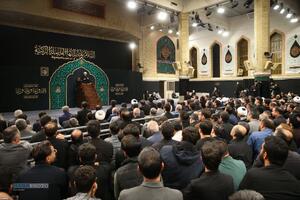 دومین شب مراسم عزاداری ایام شهادت حضرت فاطمةالزهرا (سلام‌الله‌علیها) در حسینیه امام خمینی (ره)