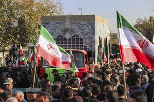 تشییع پیکر پاک ۷ شهید گمنام دفاع مقدس در قم