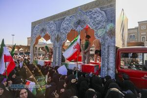 تشییع پیکر پاک ۷ شهید گمنام دفاع مقدس در قم