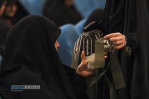 همایش بزرگ طلایه داران مقاومت و گرامیداشت هفته بسیج