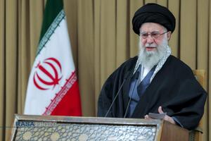 سخنرانی تلویزیونی رهبر معظم انقلاب خطاب به ملت ایران