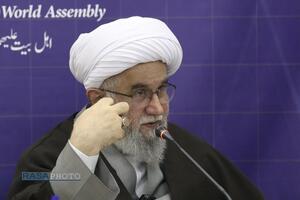 دیدار اعضای ستاد کنگره آیت الله یزدی (ره) بادبیرکل مجمع جهانی اهلبیت (ع)