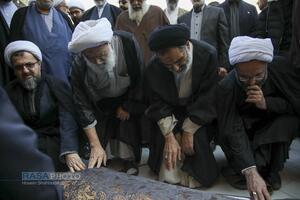 مراسم تشییع و خاکسپاری ابوالشهید حاج‌آقا عبدالله طائب