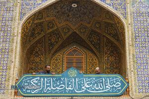 حرم حضرت امیرالمومنین (ع) در آستانه ولادت حضرت زهرا (س)