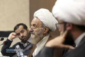 نشست تحلیلی فقهی سیاستگذاری فضای سایبری بر پایه افکارسنجی