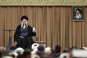 دیدار هزاران نفر از مردم قم با رهبر معظم انقلاب