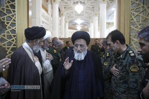 گرامیداشت شهدای امنیت در حرم حضرت فاطمه معصومه (س)